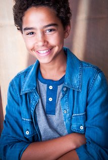 Evan Fields